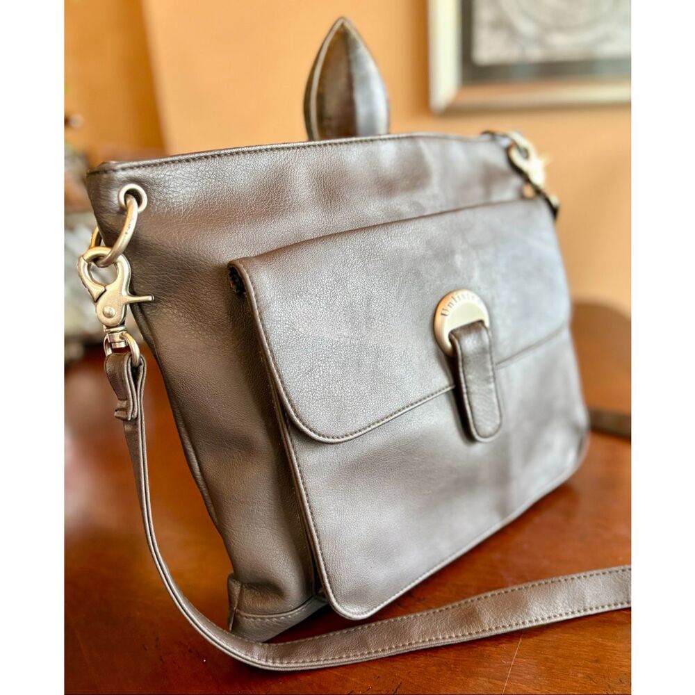 UNLISTED by KENNETH COLE Vintage Messenger Crossbody w/ Brushed Nickel Hardware - Picture 6 of 14